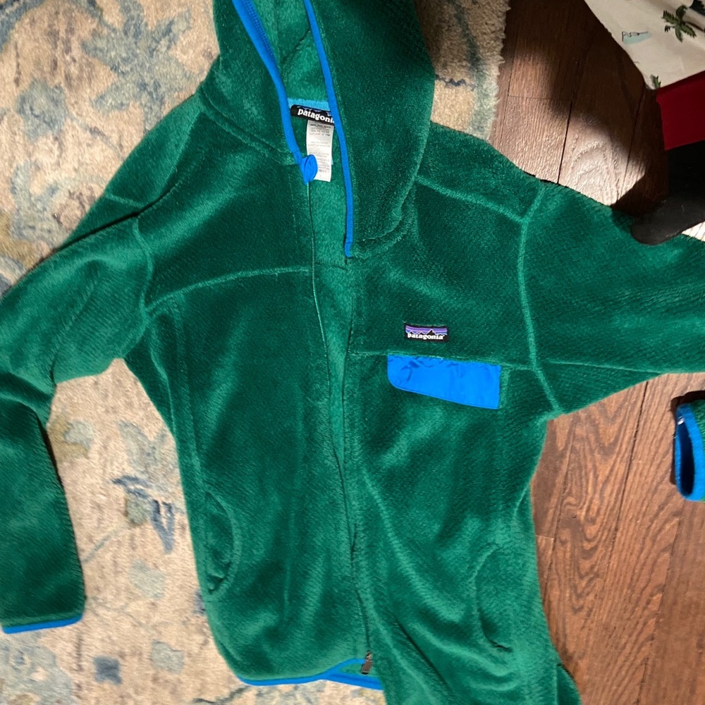 Patagonia sweater zip up